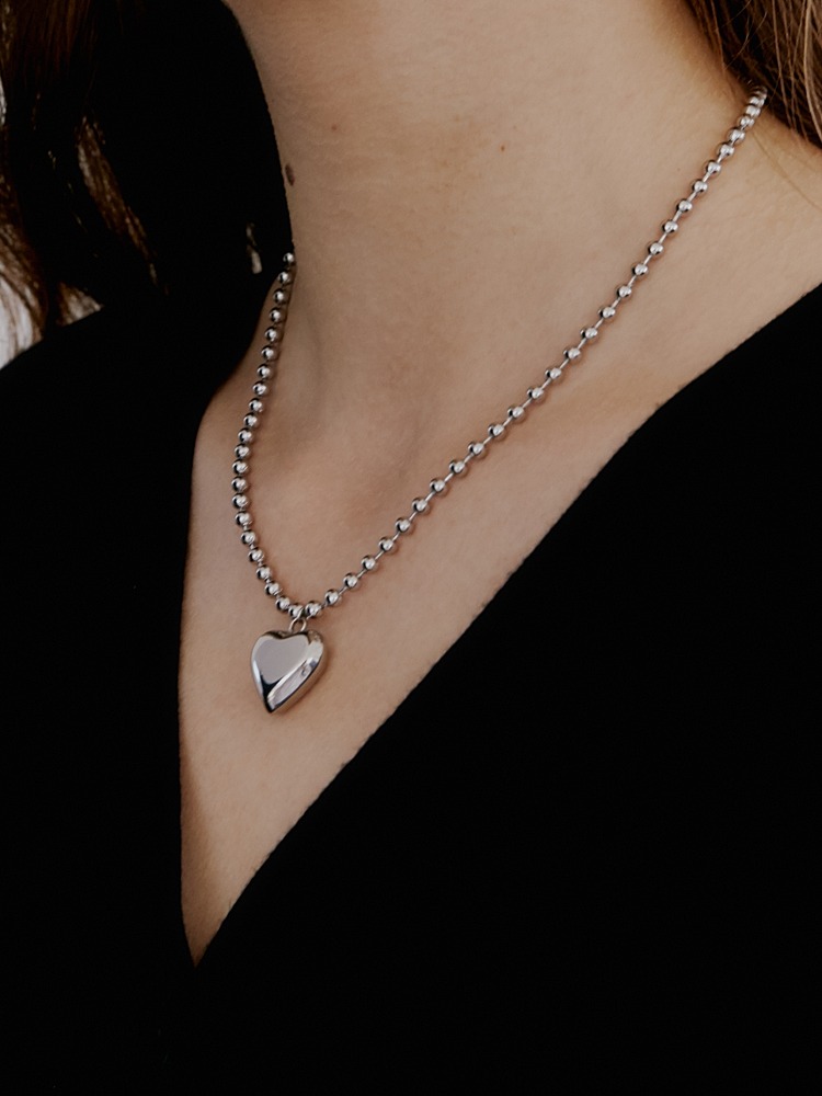[Surgical] Bold Heart &amp; Ball Chain Necklace